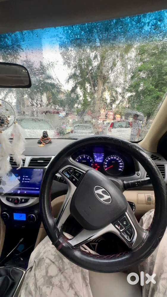 Hyundai Verna Petrol 2011