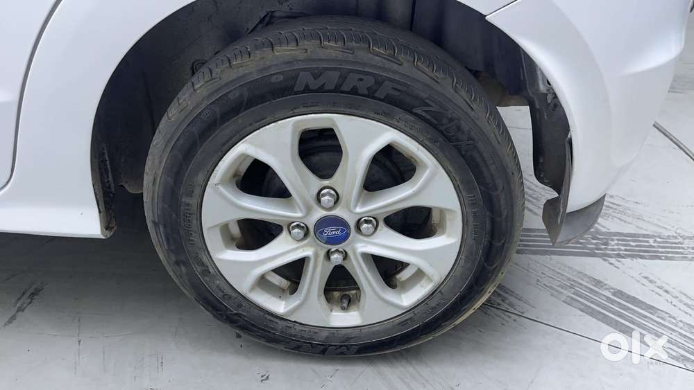 Ford Figo 1.5p Titanium At, 2015, Petrol