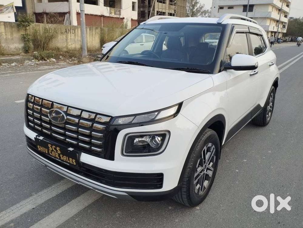 Hyundai Venue 1.0 Sx (o) Turbo Dct, 2023, Petrol
