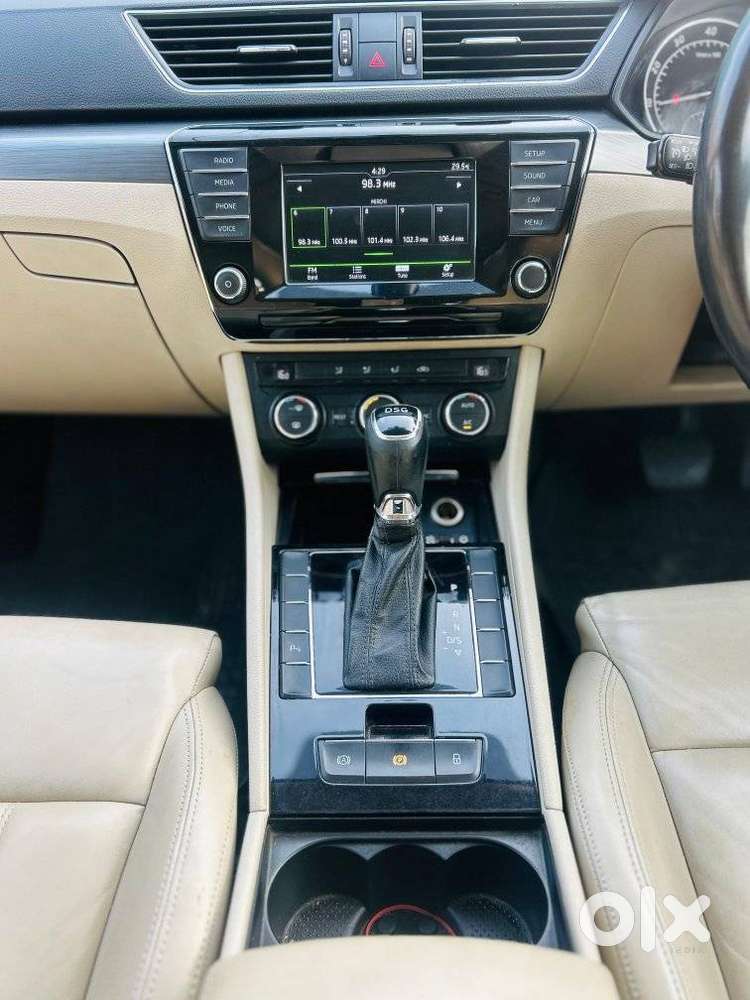 Skoda Superb Style 1.8, 2016, Petrol