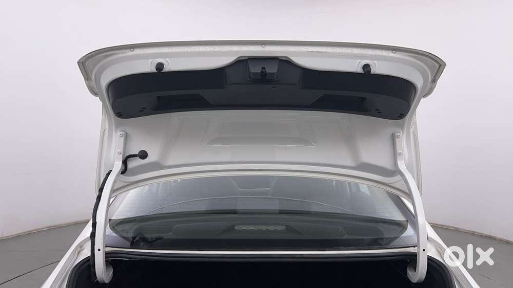 Volkswagen Virtus 1.0 Topline Tsi At, 2022, Petrol
