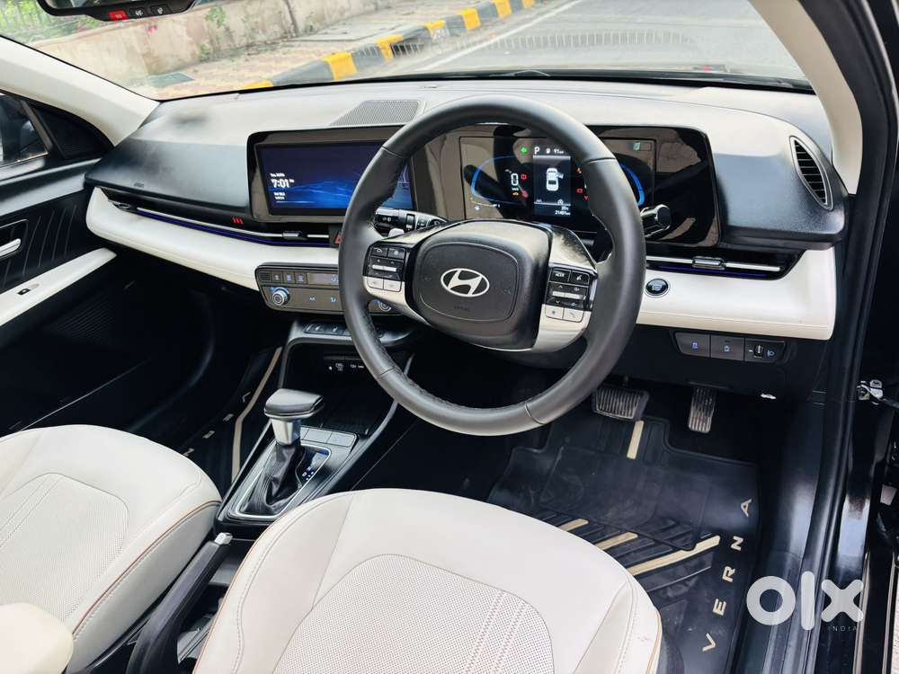Hyundai Verna Sx(o) Petrol At, 2023, Petrol