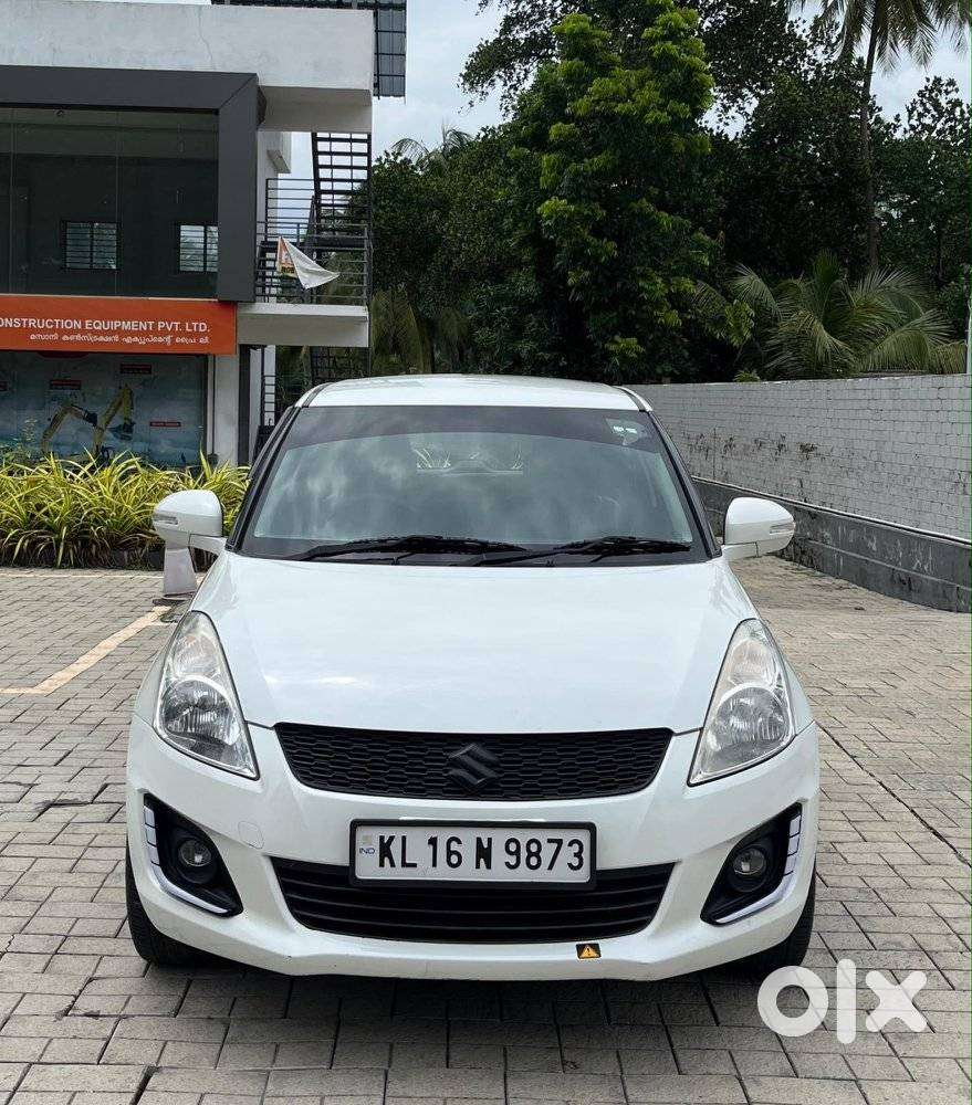 Maruti Suzuki Swift Vxi Optional, 2015, Petrol