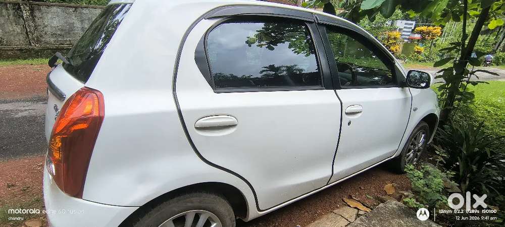 Toyota Etios Liva 2012 Petrol Well Maintained