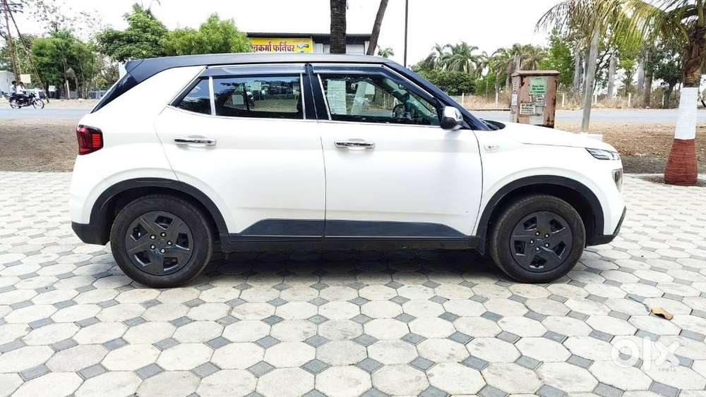 Hyundai Venue E 1.2 Petrol, 2019, Cng & Hybrids