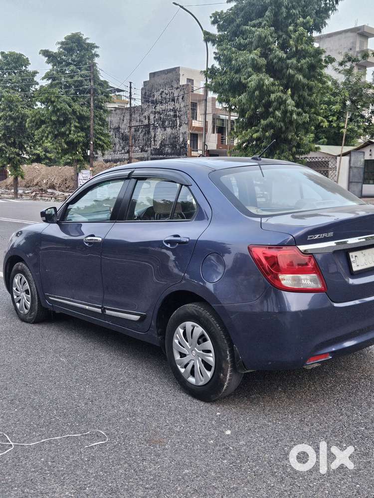 Maruti Suzuki Swift Dzire Vxi Optional, 2017, Petrol