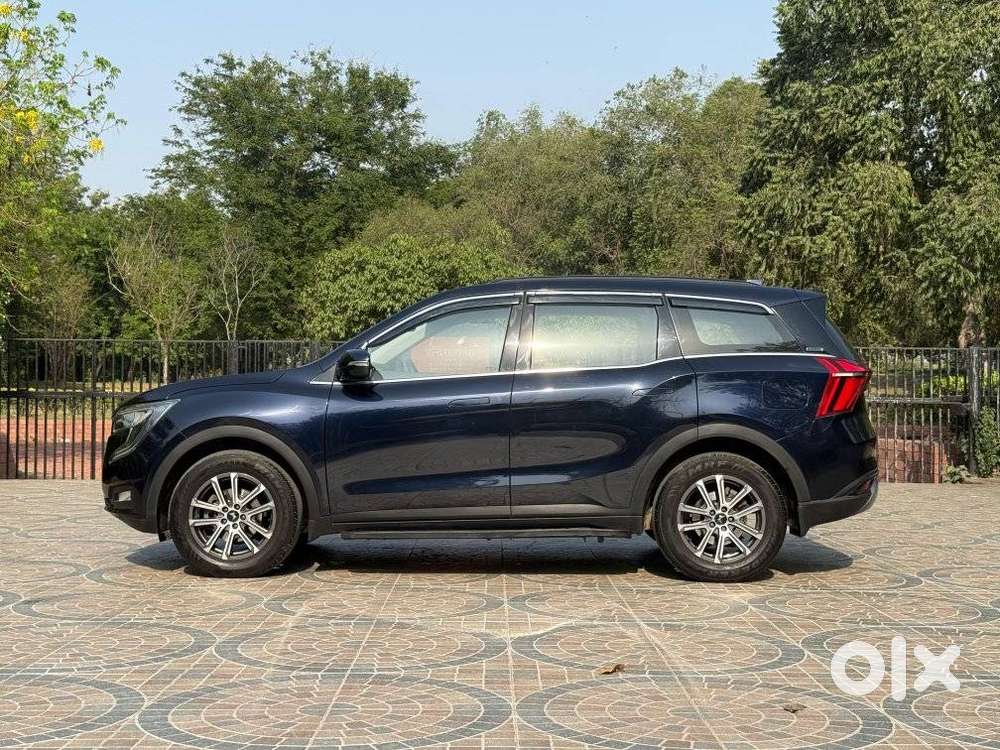 Mahindra Xuv700 2.0 Ax 7 Petrol At Str, 2024, Petrol