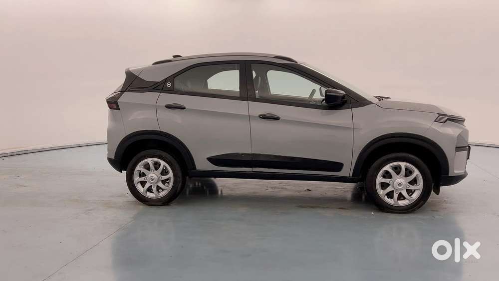 Tata Nexon Pure 1.2 Revotron Petrol 6 Mt, 2024, Petrol