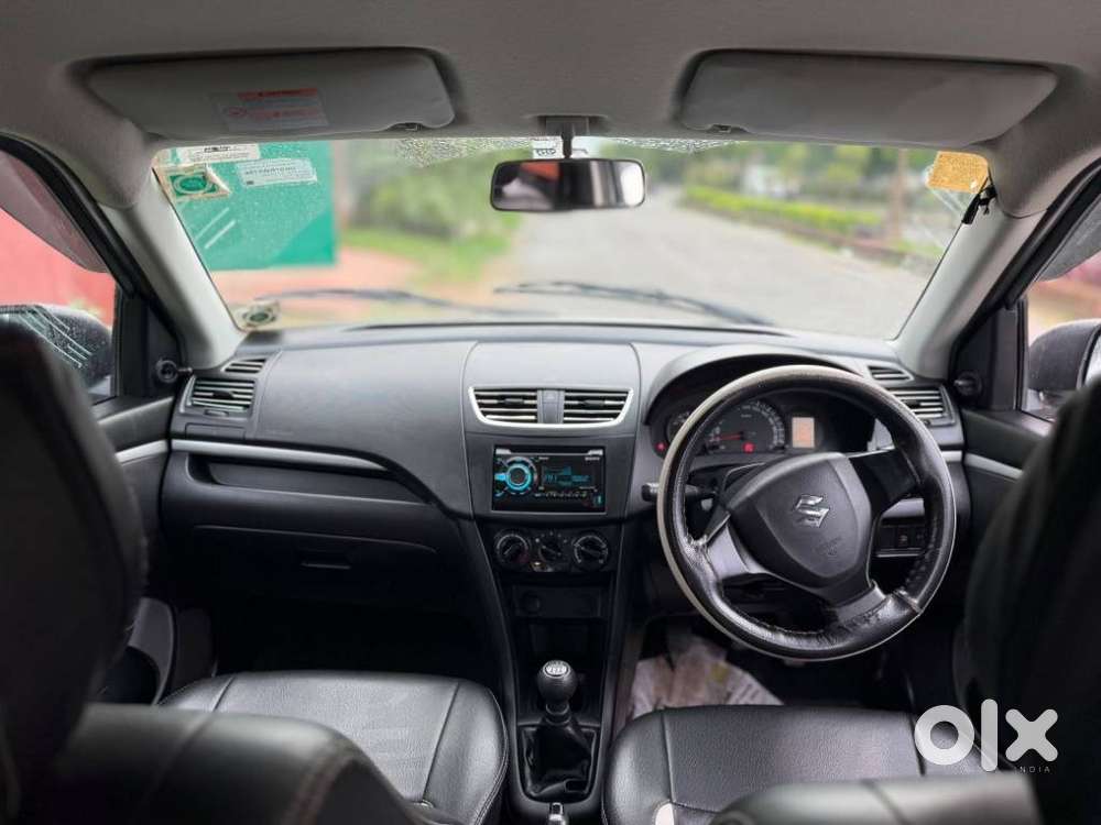 Maruti Suzuki Swift Lxi Optional-o, 2017, Petrol