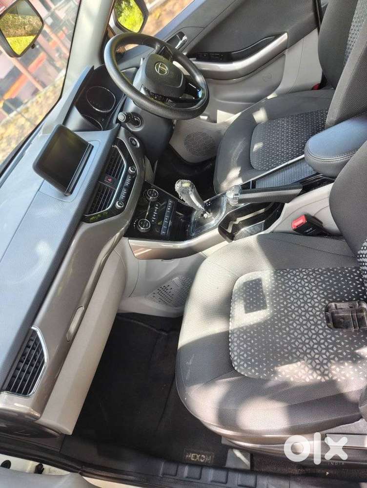 Tata Nexon Amt Xza Plus, 2019, Petrol