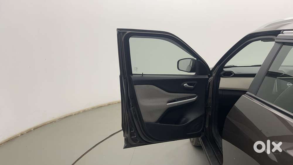 Nissan Magnite 1.0 Xv, 2021, Petrol