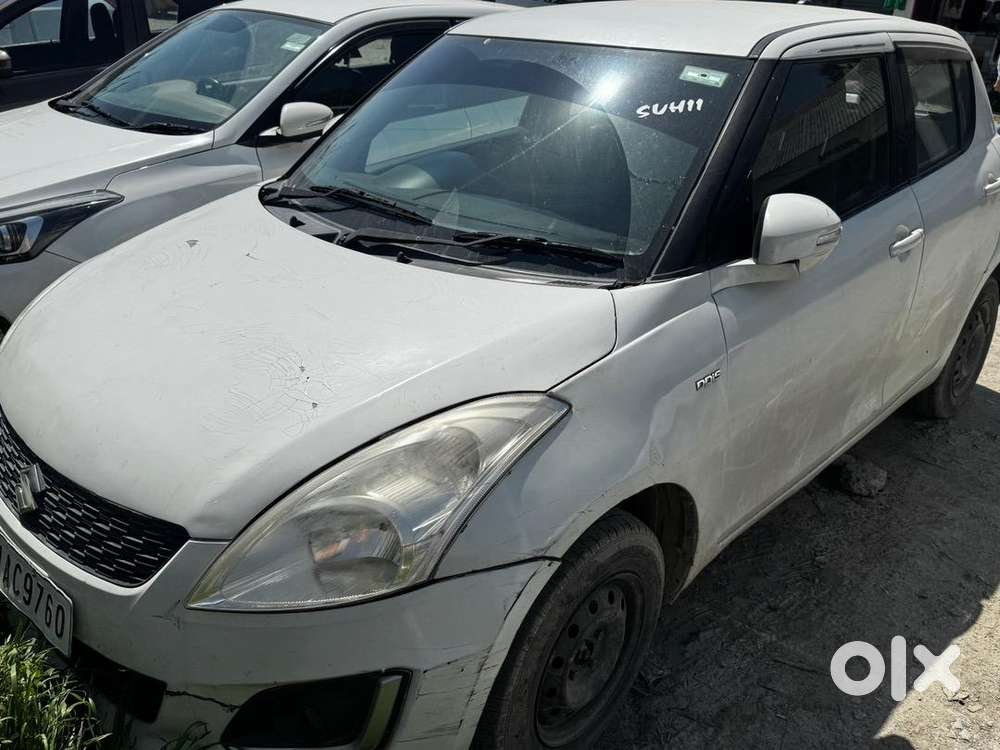 Maruti Suzuki Swift 2016 Diesel 121000 Km Driven