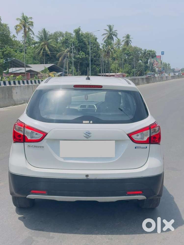 Maruti Suzuki S-cross 2017 Diesel Well Maintained