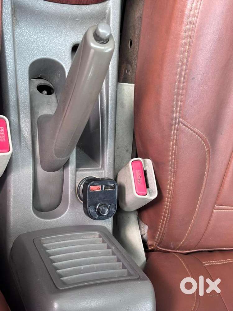 Nissan Diesel Car 2012