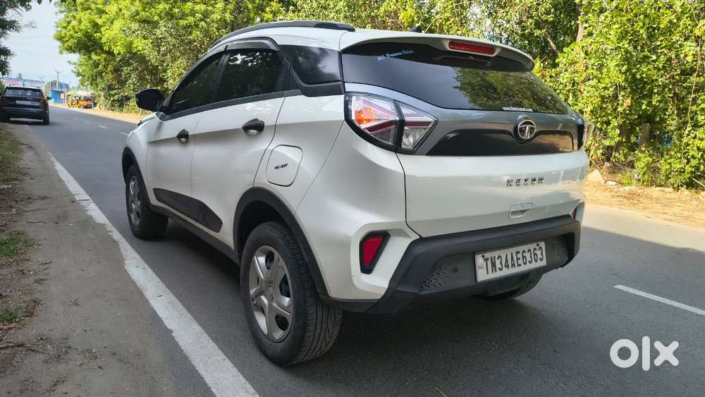 Tata Nexon 1.5 Revotorq Xma Amt (s), 2021, Petrol