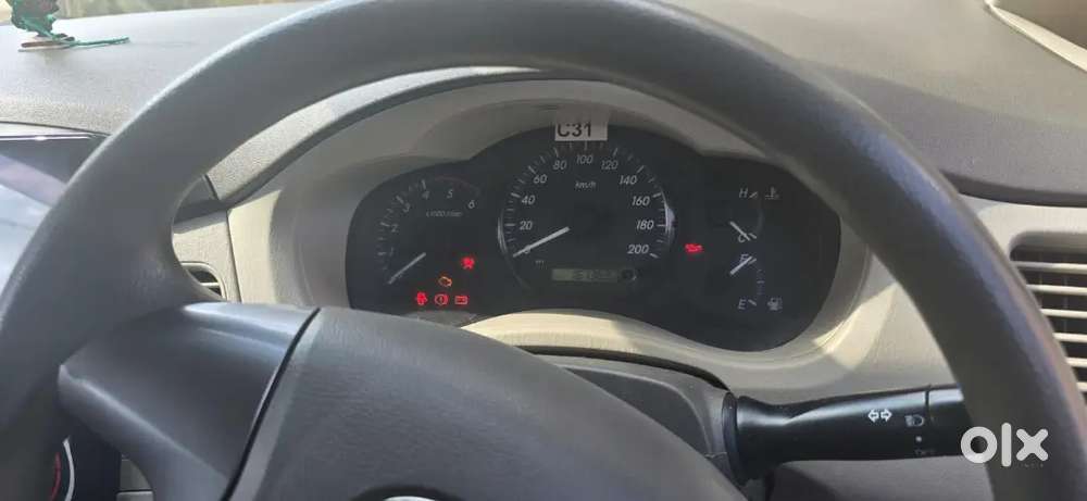 Toyota Innova 2014 Diesel 160000 Km Driven