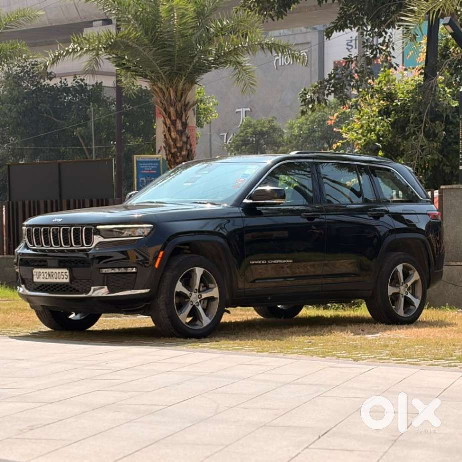 Jeep Grand Cherokee Limited (o) 4x4 At, 2023, Petrol