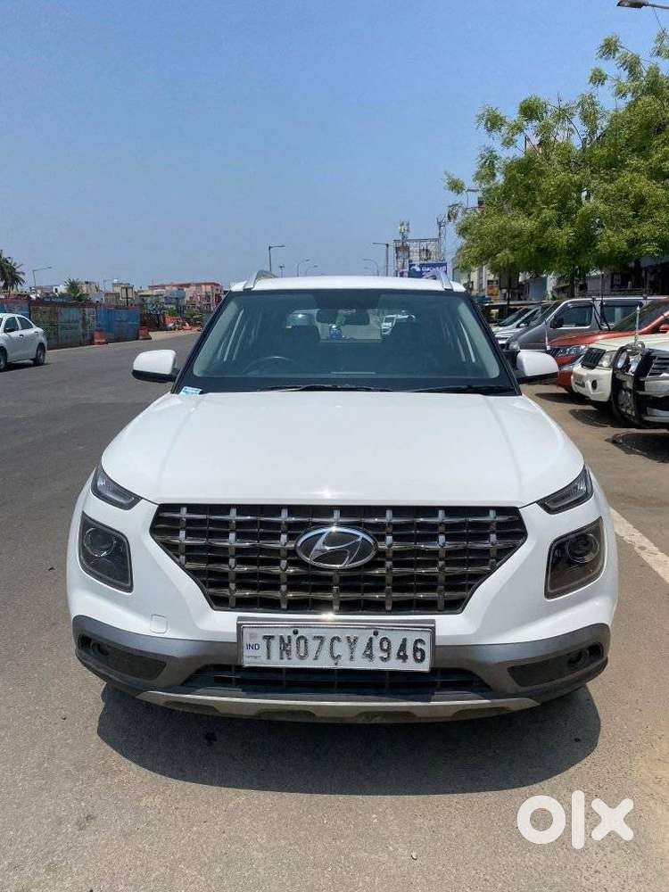 Hyundai Venue Sx (o) Mt 1.5 Diesel, 2021