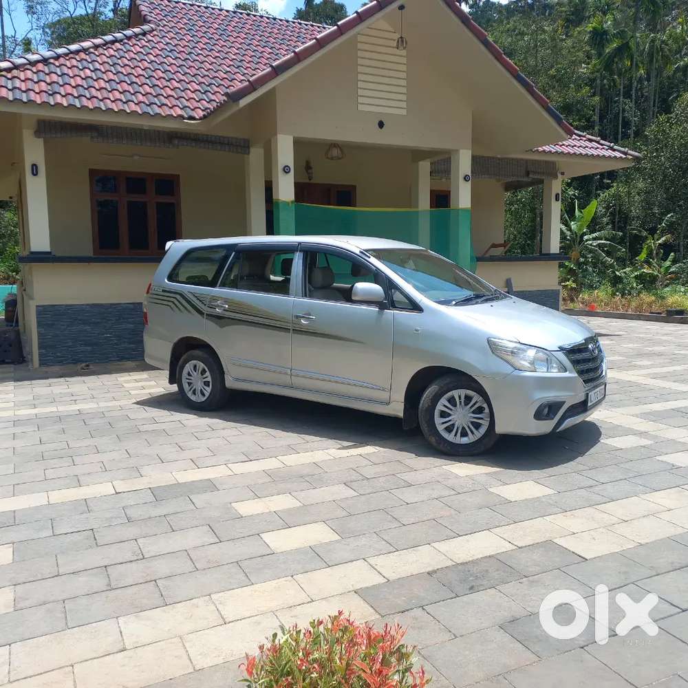 Toyota Innova 2014 Diesel Well Maintained