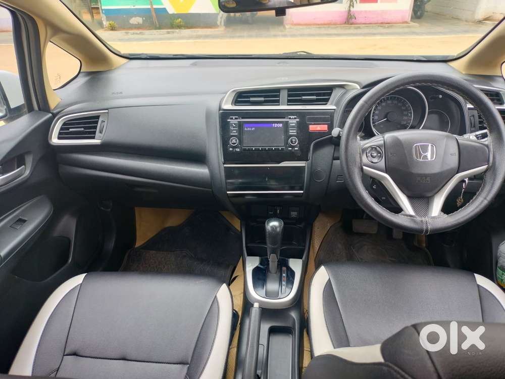 Honda Jazz V Automatic, 2015, Petrol