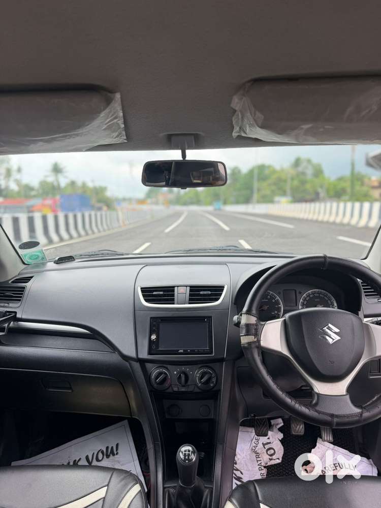 Maruti Suzuki Swift Vxi + Manual, 2013, Petrol