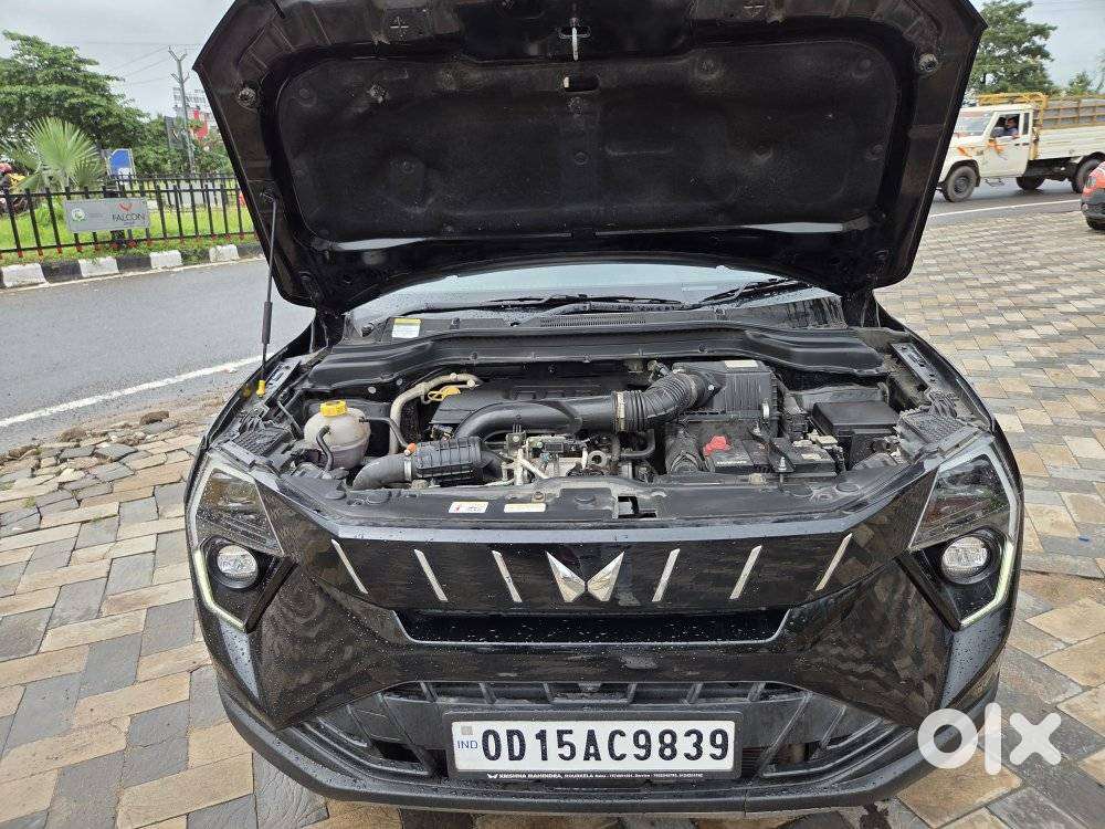 Mahindra Xuv 3xo Ax5l Pg Mt, 2026, Petrol