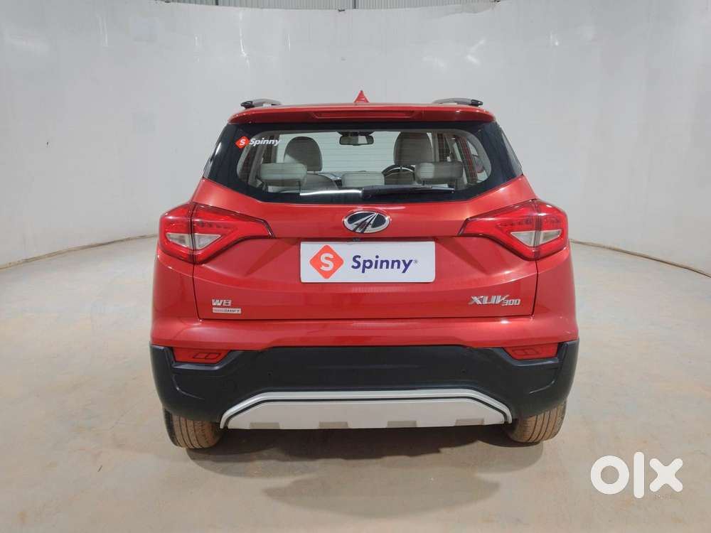 Mahindra Xuv300 W8 (o) 1.5 Diesel Amt, 2022, Diesel