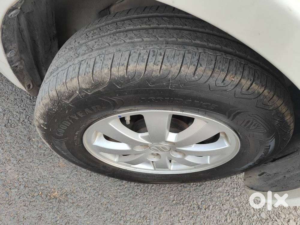 Maruti Suzuki Swift Vxi 1.2 Abs Bs-iv, 2011, Petrol