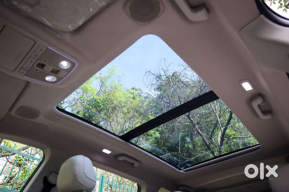 Mahindra Xuv700 2.0 Ax 7 Petrol At Luxury Pack Str, 2024, Petrol