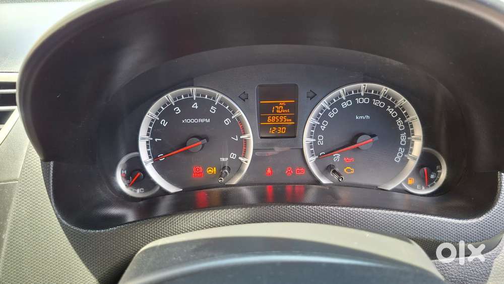 Maruti Suzuki Swift Vxi + Manual, 2016, Petrol