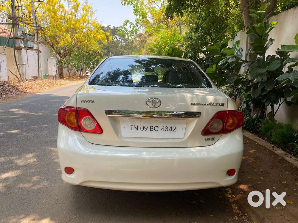 Toyota Corolla Altis 1.8 J, 2010, Petrol