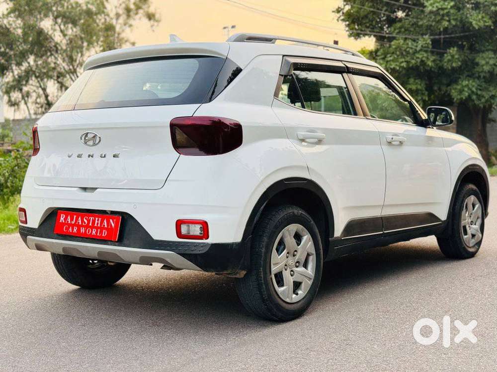 Hyundai Venue 1.2 S Plus, 2021, Petrol