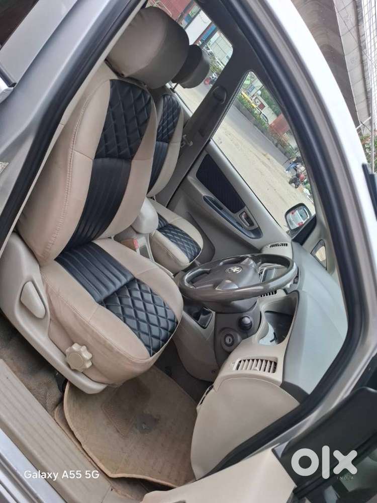 Toyota Innova 2.5 G (diesel) 8 Seater, 2014, Diesel