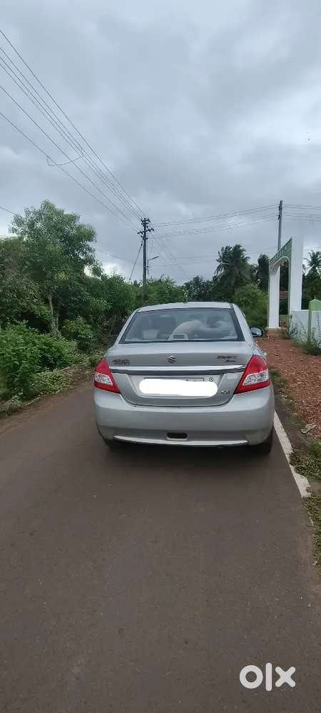 Maruti Suzuki Dzire 2013 Petrol 140000 Km Driven