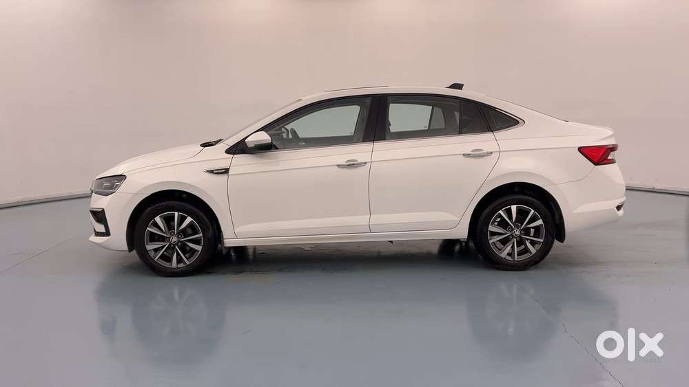 Skoda Slavia Style 1.0l Tsi At, 2022, Petrol