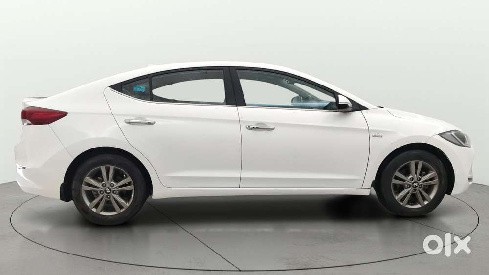 Hyundai New Elantra 1.5 Sx (o) Diesel At, 2017, Diesel