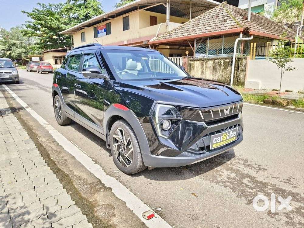 Mahindra Xuv 3xo Ax7l 1.2 Petrol At (pg), 2024, Petrol