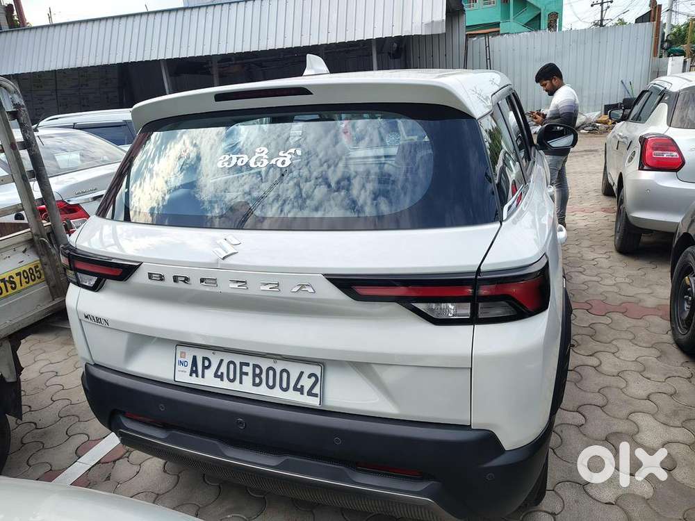 Maruti Suzuki Brezza Petrol Well Maintained