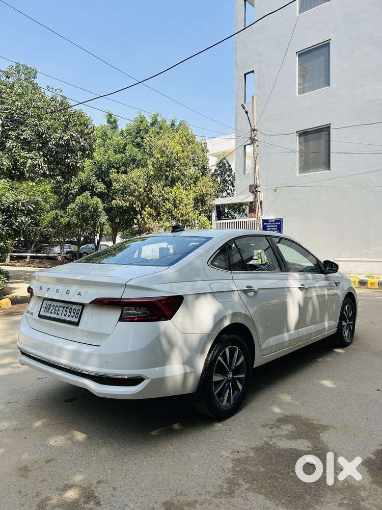 Skoda Slavia 1.0 Tsi Style At, 2022, Petrol