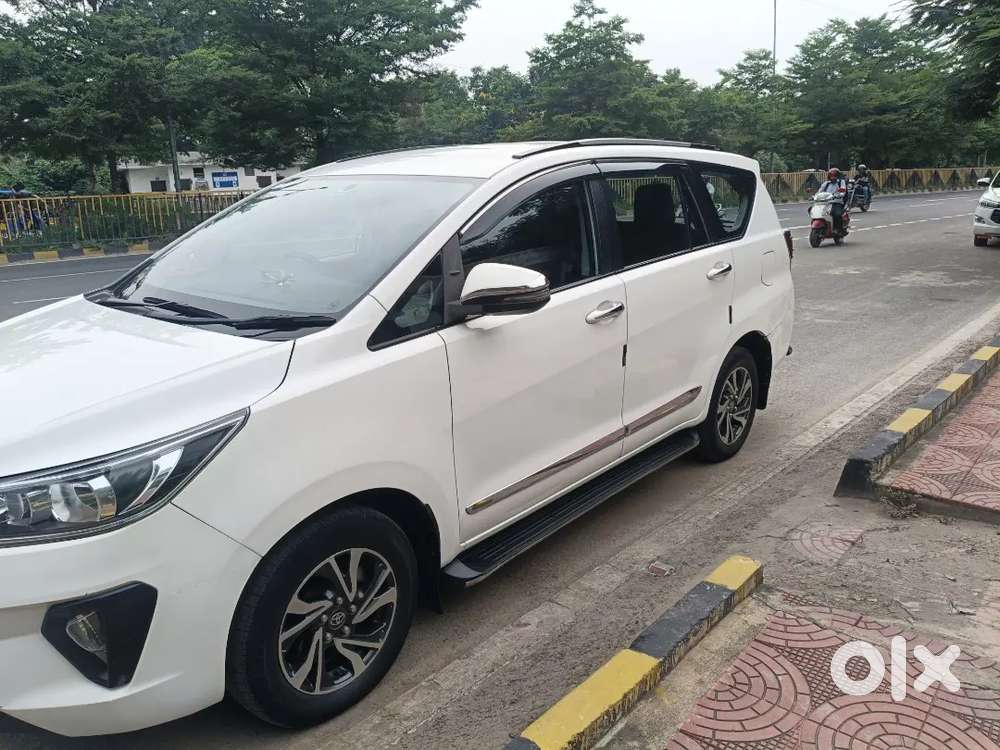 Toyota Innova Crysta 2.4 Diesel 2022