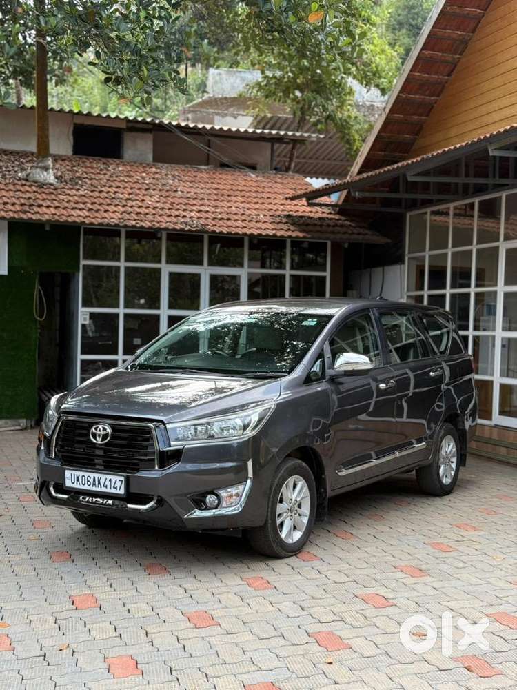 Toyota Innova Crysta 2016