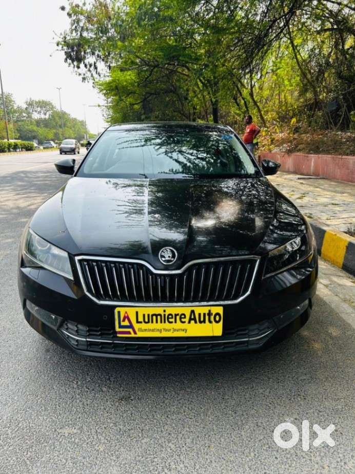 Skoda Superb 2.0 L&k Tsi At, 2019, Petrol