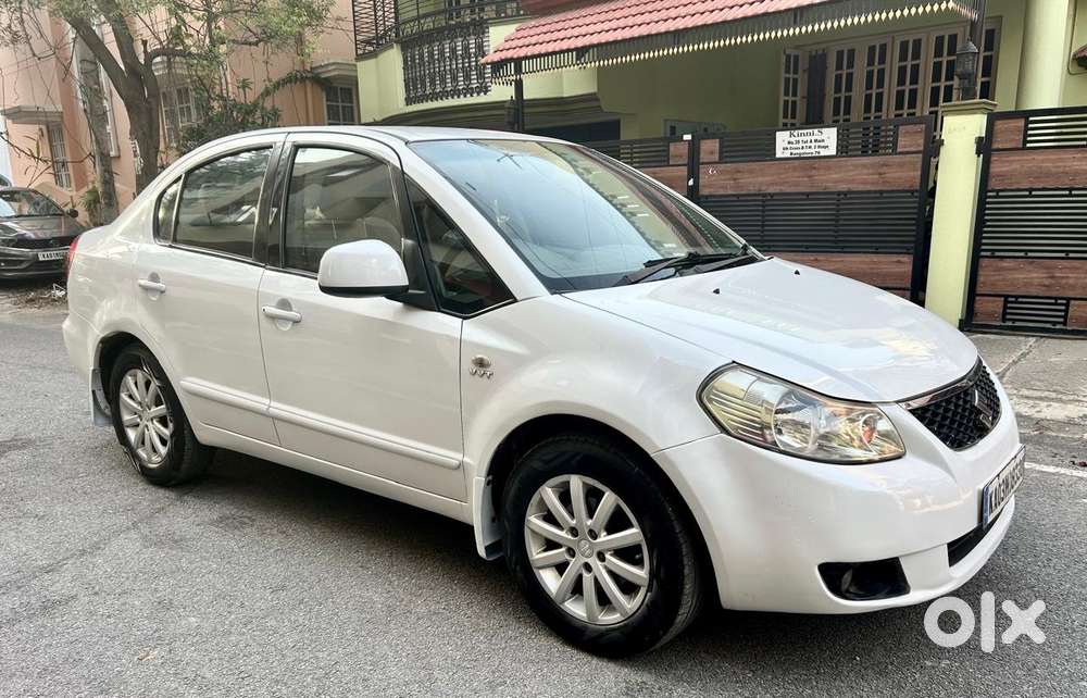 Maruti Suzuki Sx4 Zxi, 2012, Petrol
