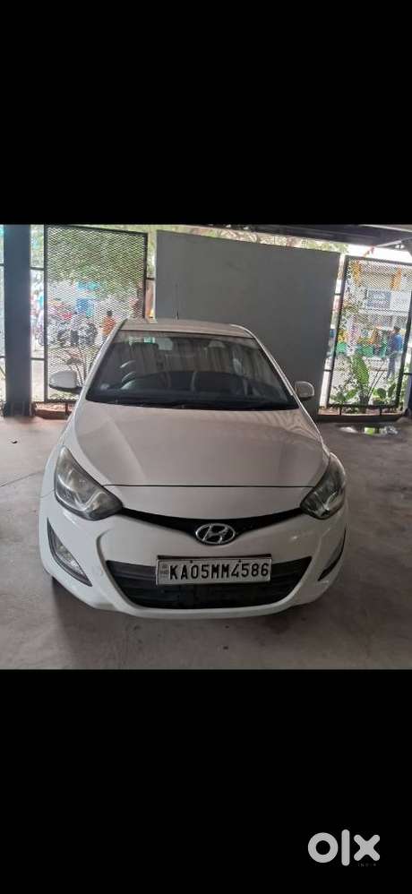 Hyundai I20 Sportz 1.2 Bs-iv, 2013, Petrol