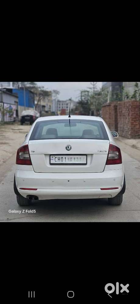 Skoda Laura Ambition 2.0 Tdi Cr At, 2010, Diesel