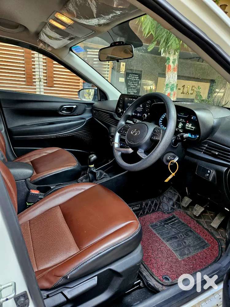 I20 Sportz - 2023 Petrol 12000kms Showroom Condition