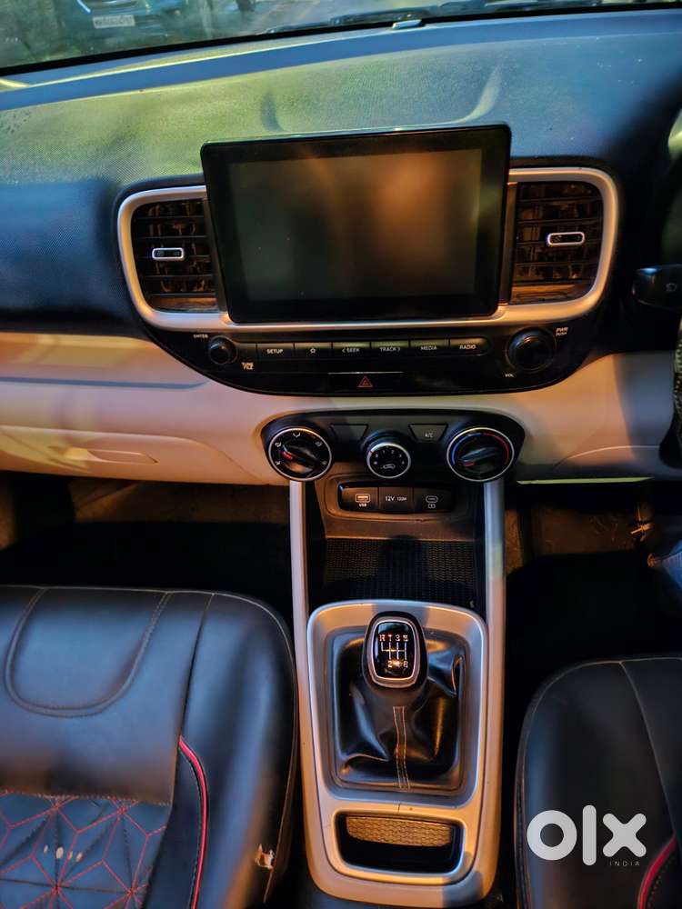 Hyundai Venue Sx Mt, 2021, Diesel