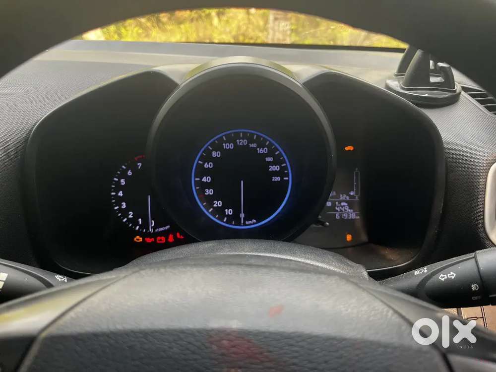 Hyundai Venue 2020 Petrol Well Maintained