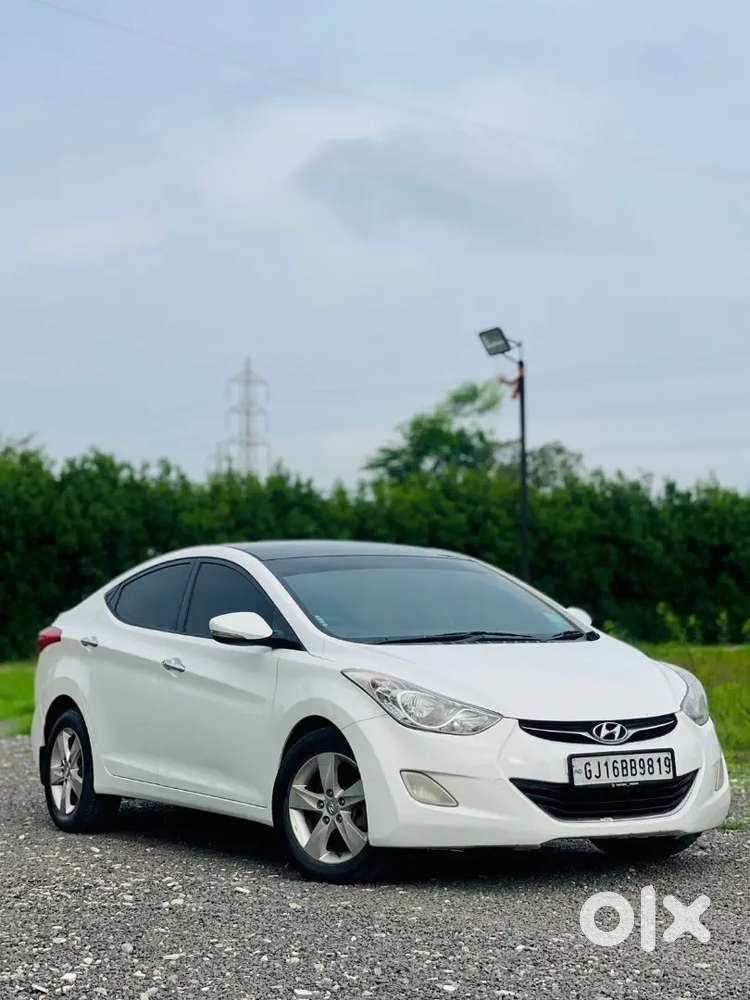 Hyundai Elantra 2013 Diesel 85000 Km Driven