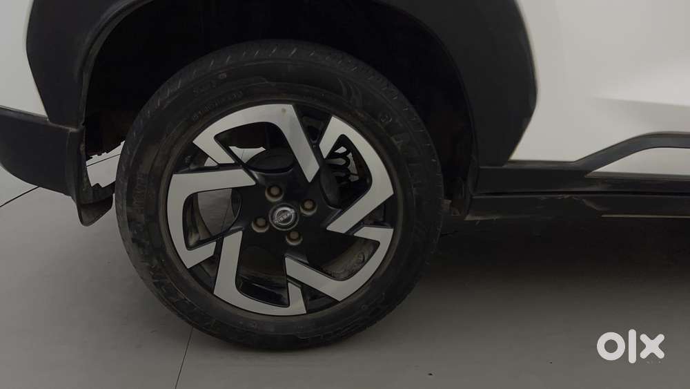 Nissan Magnite 1.0 Xv Premium Turbo Cvt, 2024, Petrol